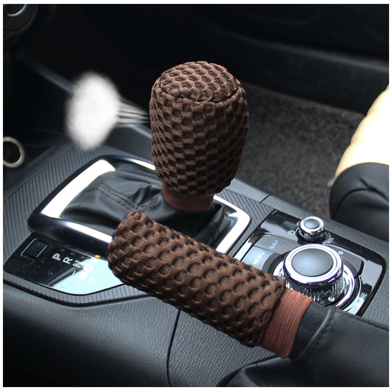 Universal steering wheel cover